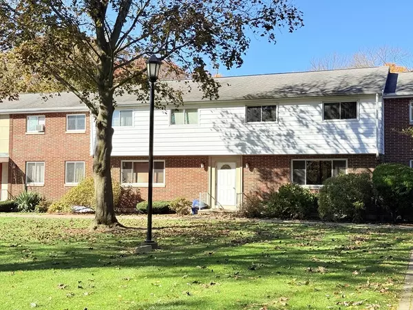 Framingham, MA 01702,21 Wilson Drive #21