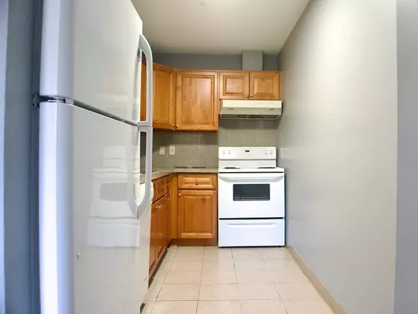 Weymouth, MA 02188,60 Charles Street #35