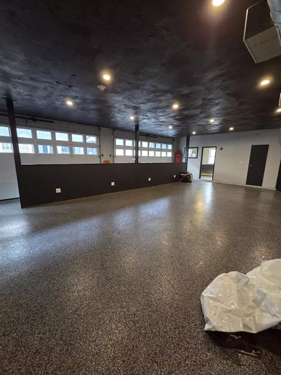 Salem, MA 01970,165 Boston St #1