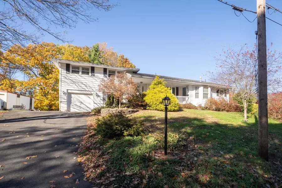 226 Chestnut St, Athol, MA 01331