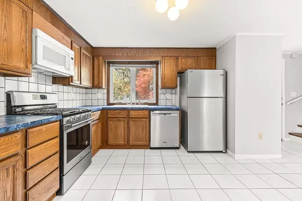 Methuen, MA 01844,21 Oak St. #G