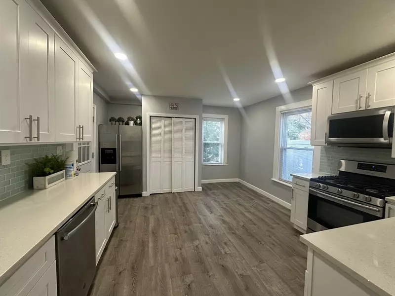 304 Copeland #304, Quincy, MA 02169