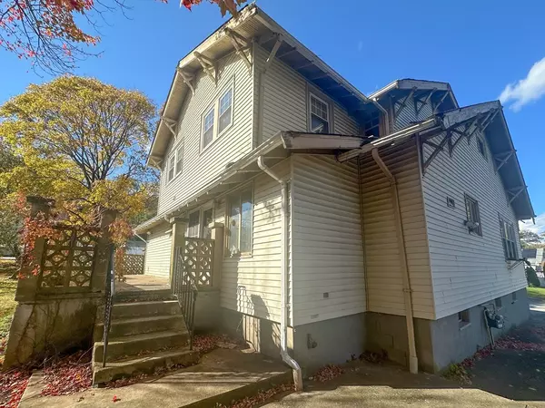 Johnston, RI 02919,16 Shaw Ave