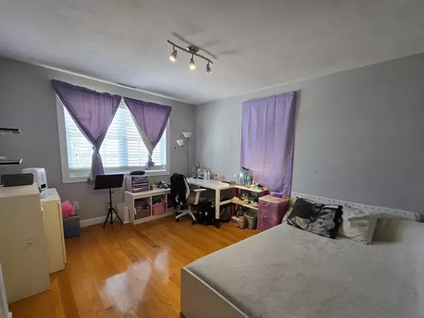 Newton, MA 02458,53 West St