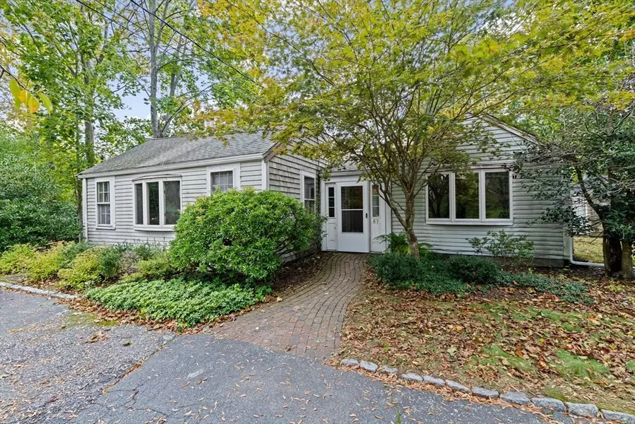 89 Ripley Rd, Cohasset, MA 02025