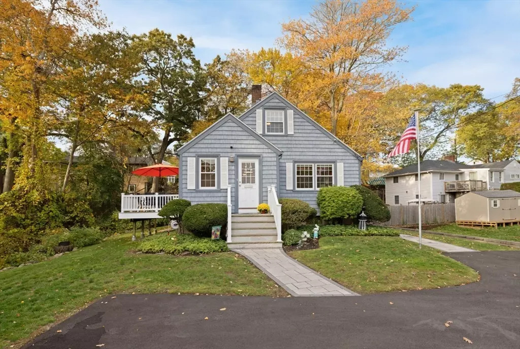 Lynn, MA 01904,18 Woodrow Ter