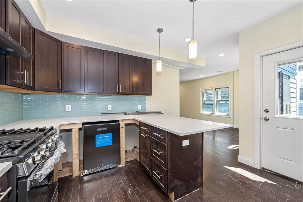 Medford, MA 02155,70-72 Stanley Ave. #72