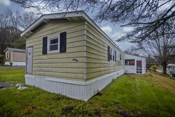 Wales, MA 01081,46 Dogwood Lane