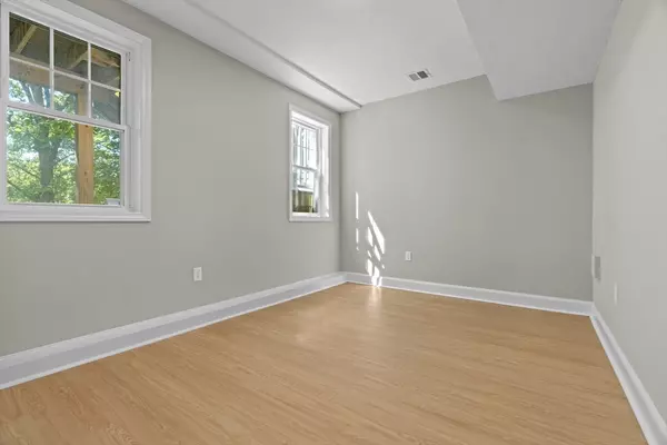 Chelmsford, MA 01824,7 Gorham 10 #-