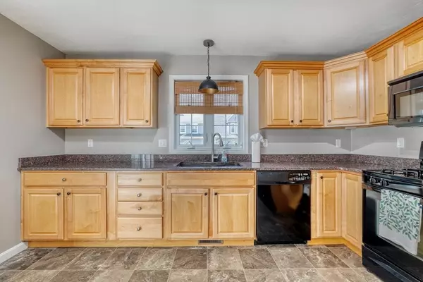 Foxboro, MA 02035,39 Mechanic St #A