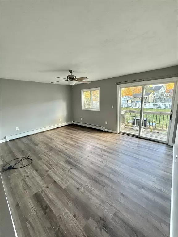 Sutton, MA 01526,6 Canal #B