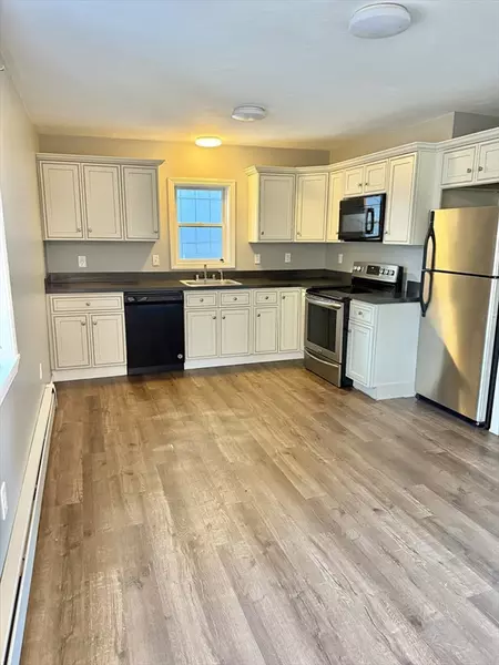 6 Canal #B, Sutton, MA 01526