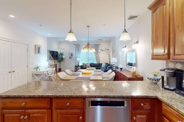 Brookline, MA 02445,2 Harvard Square #2Furnished