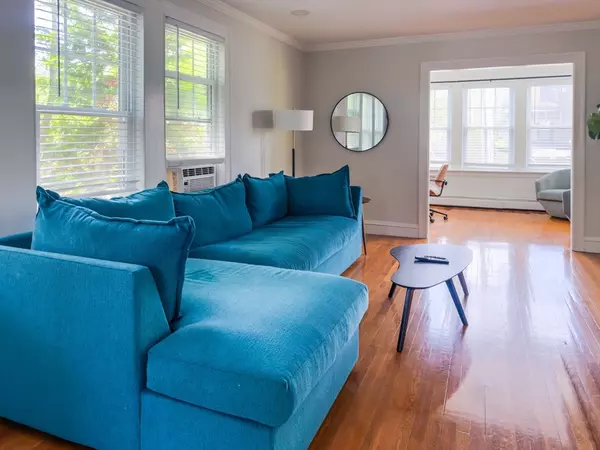 Newton, MA 02458,65-67 Saint James Cir #2
