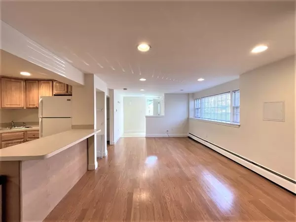 Arlington, MA 02476,146 Hibbert Street #1