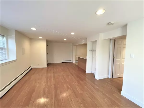 Arlington, MA 02476,146 Hibbert Street #1