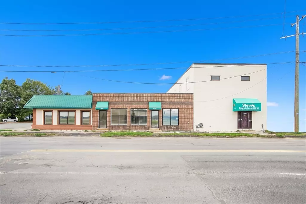 West Springfield, MA 01089,733 Memorial Avenue