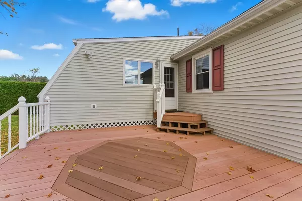 Agawam, MA 01030,719 N West St