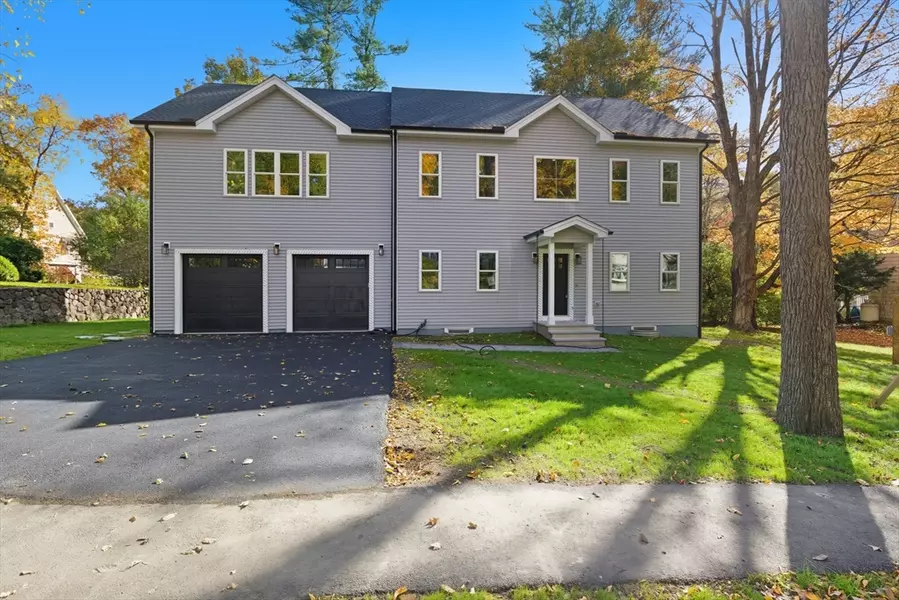 20 Pine Hill Rd, Lynnfield, MA 01940