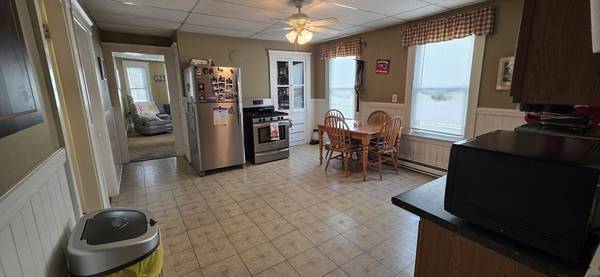 Worcester, MA 01610,72 Seymour St #2