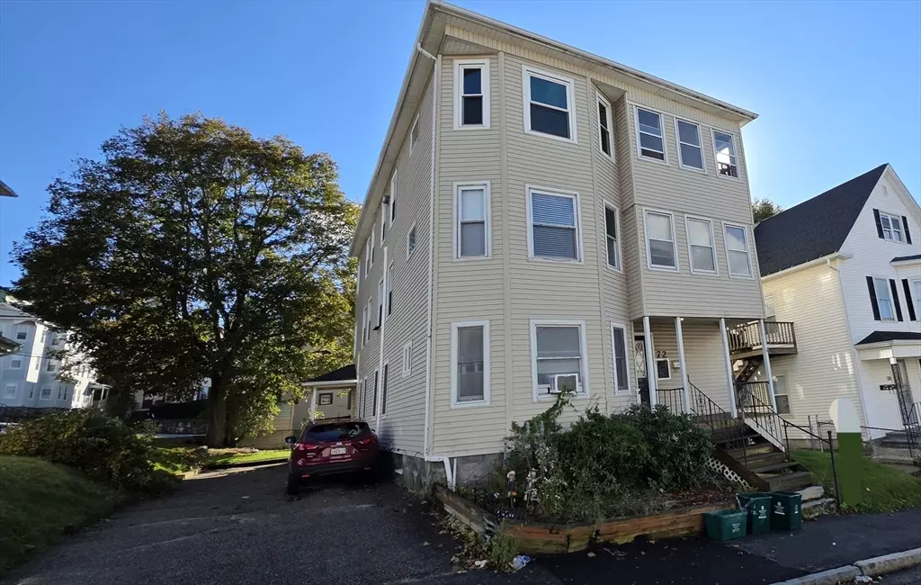 Worcester, MA 01610,72 Seymour St #2