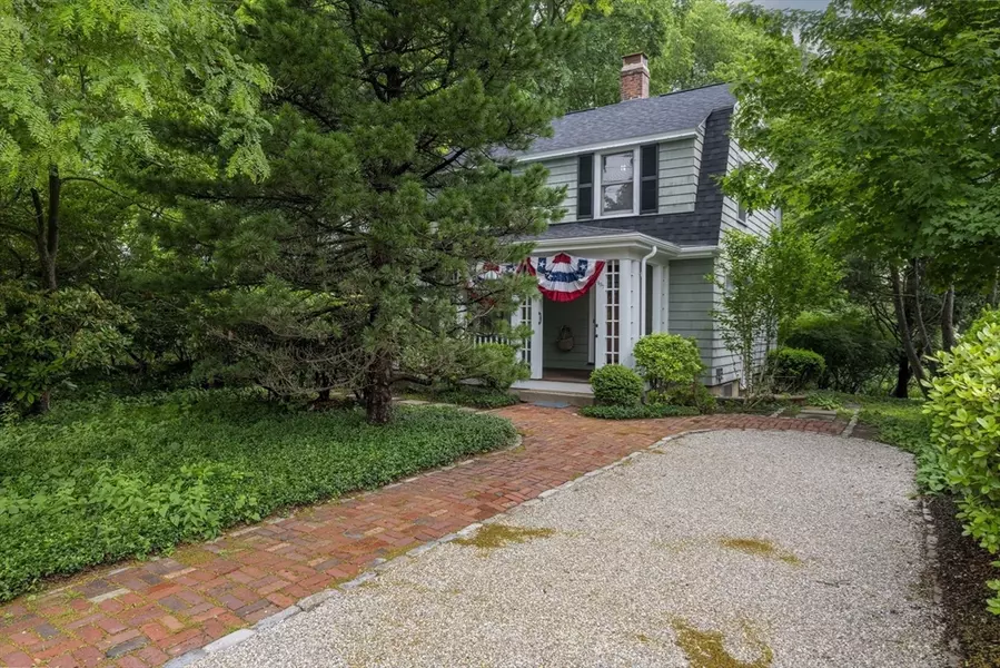 1437 Massachusetts Ave, Lexington, MA 02420