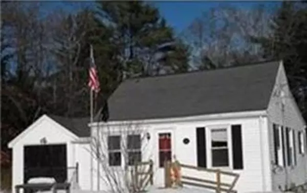 425 Wareham St, Middleboro, MA 02346