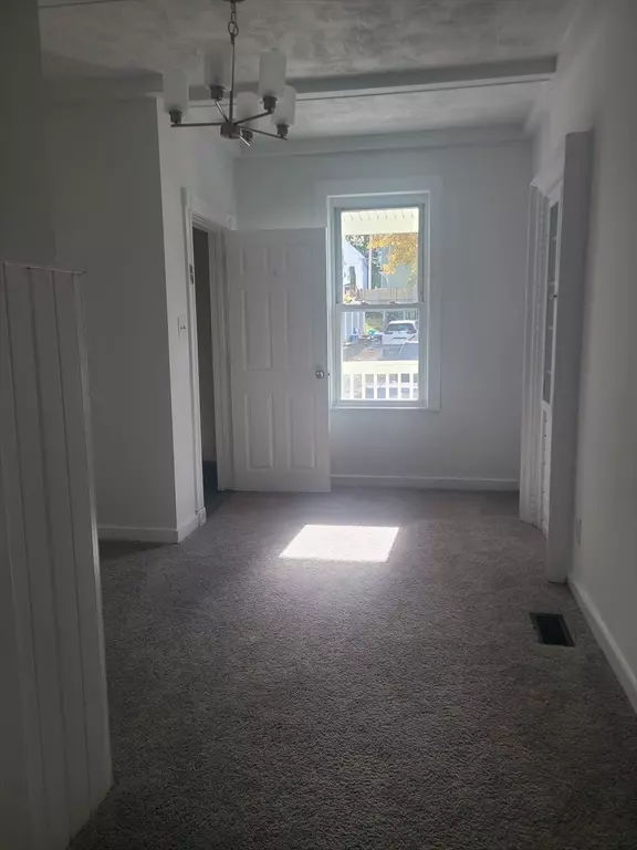 Haverhill, MA 01830,7 Garden St #1