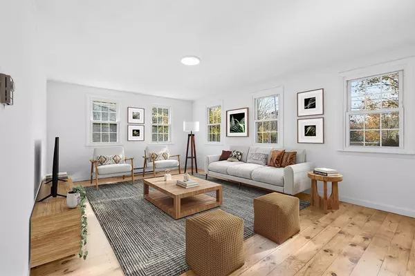 Carver, MA 02330,2 Crescent Rd