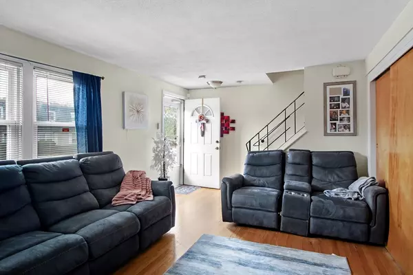 Dedham, MA 02026,26 Moreland Ave #28