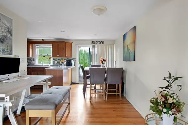 Dedham, MA 02026,26 Moreland Ave #28