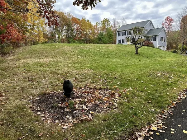 114 Blood Rd, Townsend, MA 01474