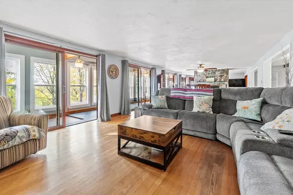 Leominster, MA 01453,36 Sunrise Ave