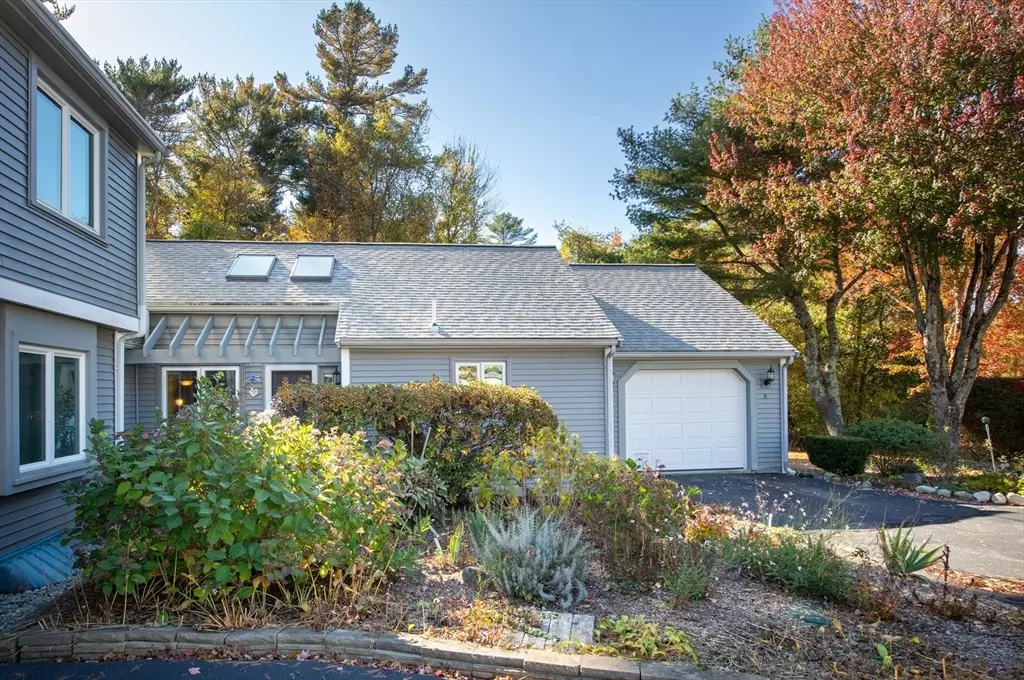 Middleboro, MA 02346,663 Wareham St #8