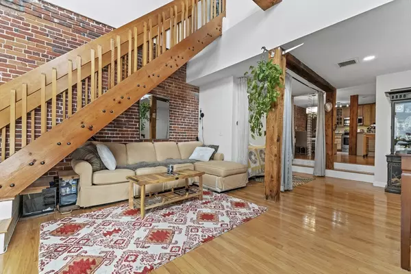 Leominster, MA 01453,54 Green St #119