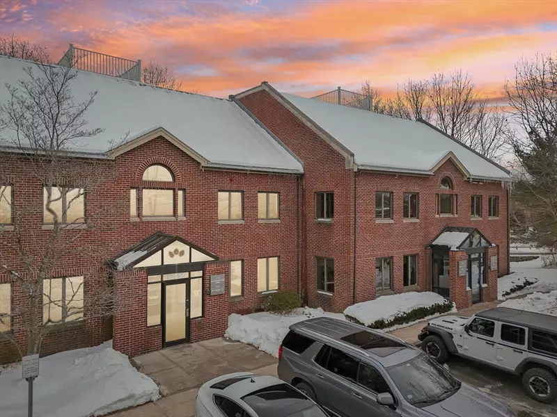 100 Conifer Hill Drive #513, Danvers, MA 01923