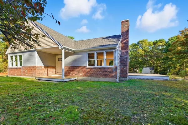 Falmouth, MA 02536,273 Sandwich Rd