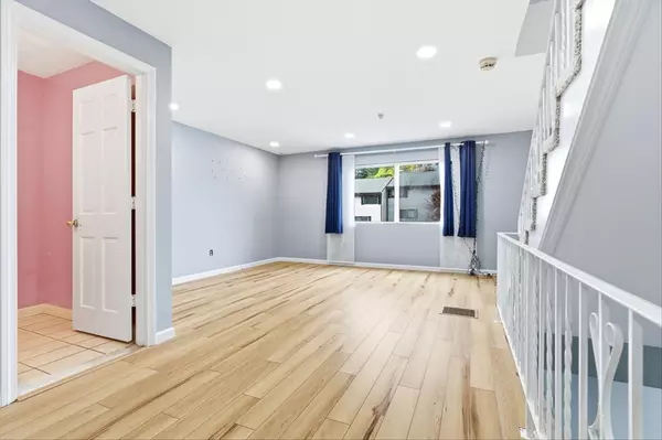 Malden, MA 02148,46 Crestview Dr #46