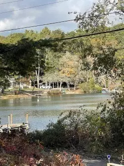 Plymouth, MA 02360,215 Roxy Cahoon Rd