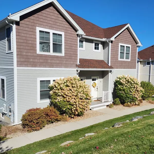 Clinton, MA 01510,66 Oak St #66