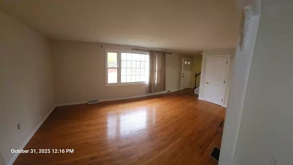 Northborough, MA 01532,128 Ridge Rd #128