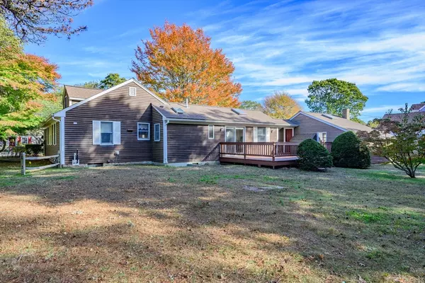 Yarmouth, MA 02664,17 South St