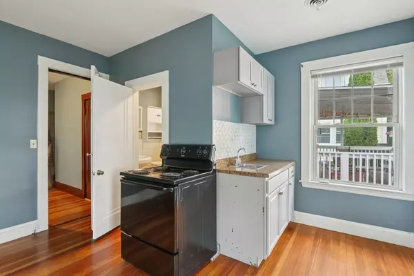 Boston, MA 02125,17 Virginia St #1B