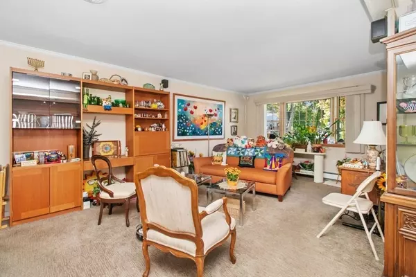 Newton, MA 02459,191 Spiers Rd