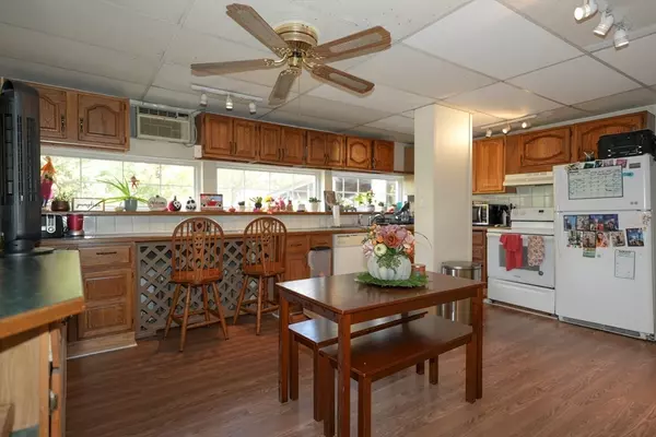 Worcester, MA 01604,194 Norfolk St