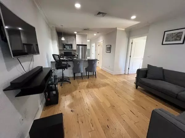 Boston, MA 02129,30 Polk #401