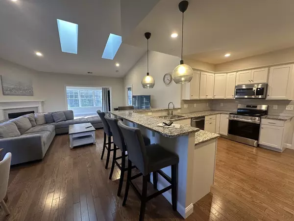 Auburn, MA 01501,31 Albert St #31