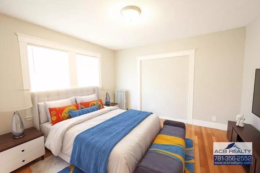 10 Mattakeeset St #1, Boston, MA 02136