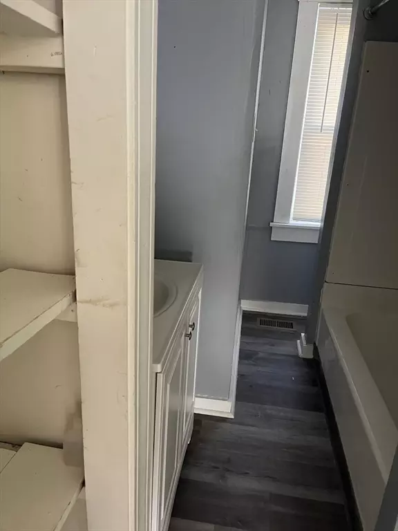 Millbury, MA 01527,3 Orchard St #B