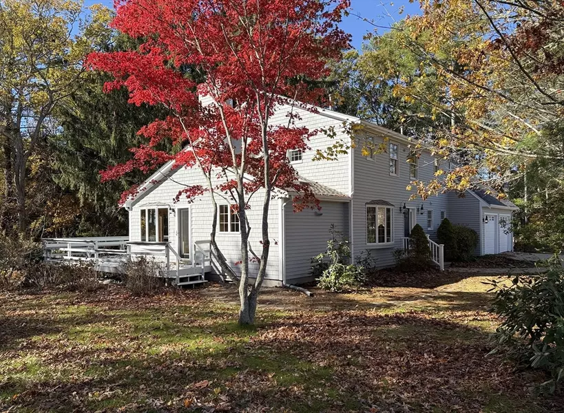 1 Pine Tree Dr, Wareham, MA 02532